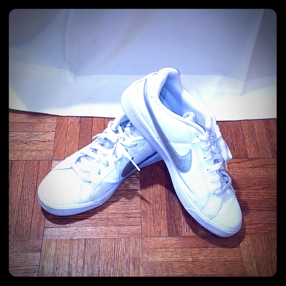 Nike White Leather Court Royal Sneakers size 10